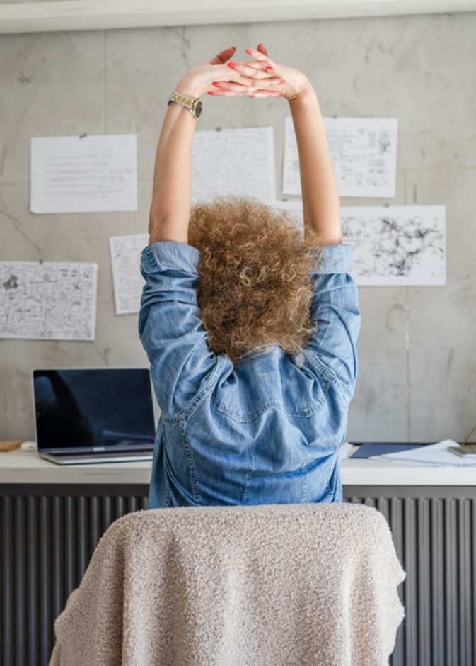 5 تمارين رياضية مهمة لمكافحة أضرار الجلوس لفترات طويلة