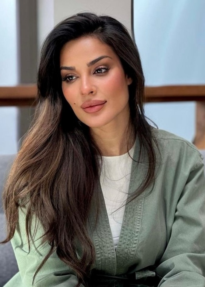 تجميل الفك يساعد على برز ملامح الوجه مثل نادين نسيب نجيم