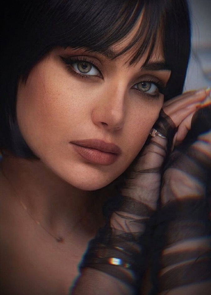 تسريحات وألوان شعر استوحيها بالخطوات من ابنة هيفاء وهبي بعد افتتاحها عيادة تجميل