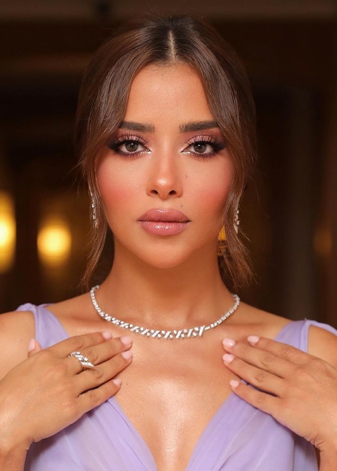 مكياج بنفسجي مشرق من وحي احدث اطلالة لـ بلقيس اتبعيه بالخطوات