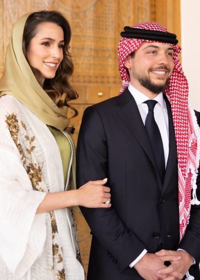 ما بين طّلة الأميرة إيمان وخطيبة شقيقها ولي العهد.. أيهما أجمل؟