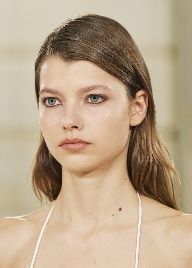 تخلّصي من الرؤوس السوداء بـ3 خطوات سهلة التطبيق قبل نهاية صيف 2022