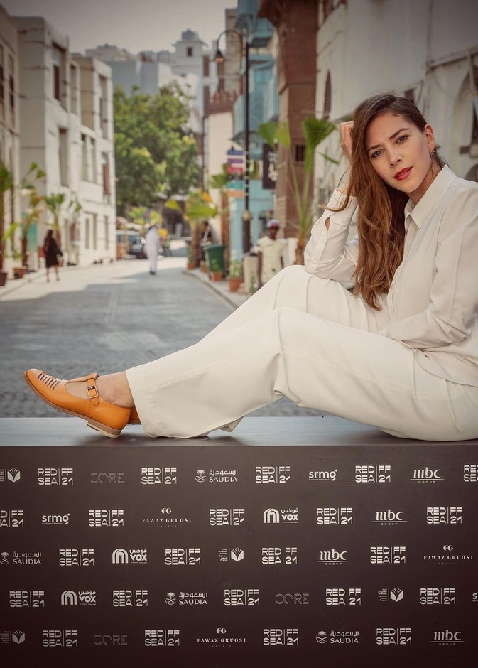 فاطمة البنوي 