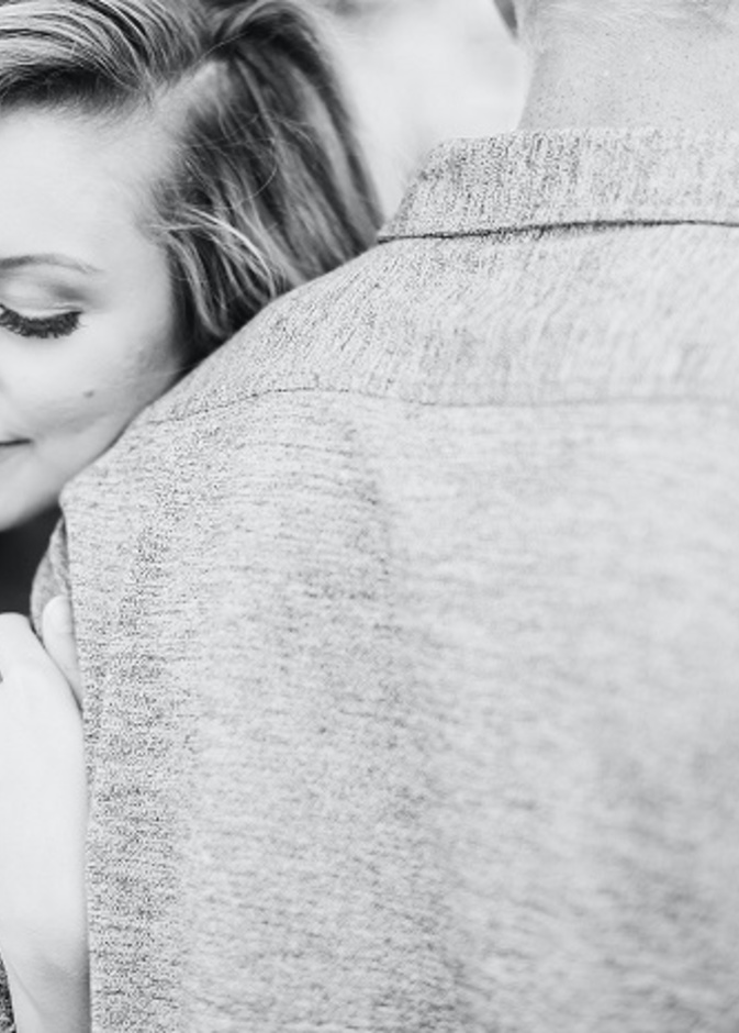 كيف تتعاملين مع الشريك الغيور؟ وماذا إن كانت المشكلة لديكِ؟