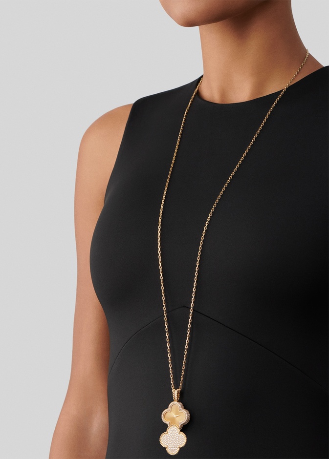 صيحات ساعات السلاسل تعود من جديد في 2022