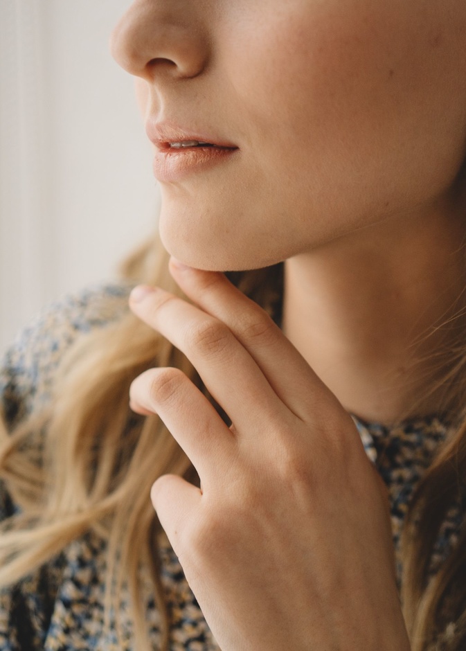 عملية نحت الذقن بالليزر وأهم أضرارها وآثارها الجانبية