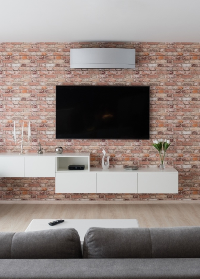 اجعلي تلفزيونك جزء من ديكور غرفك في المنزل