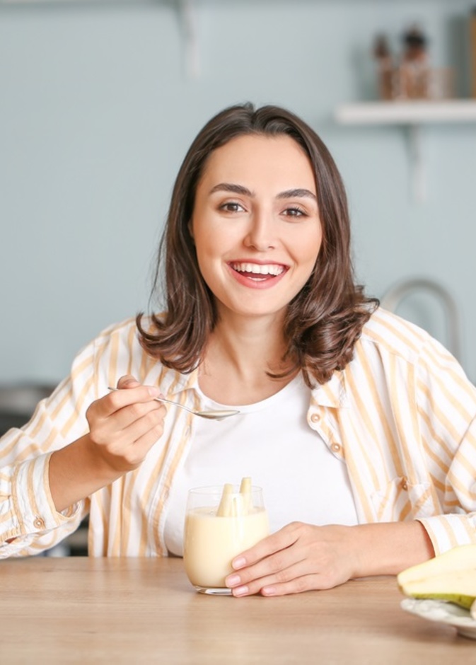 اطعمة مفيدة لصحة القلب عند المرأة منها الزبادي والموز