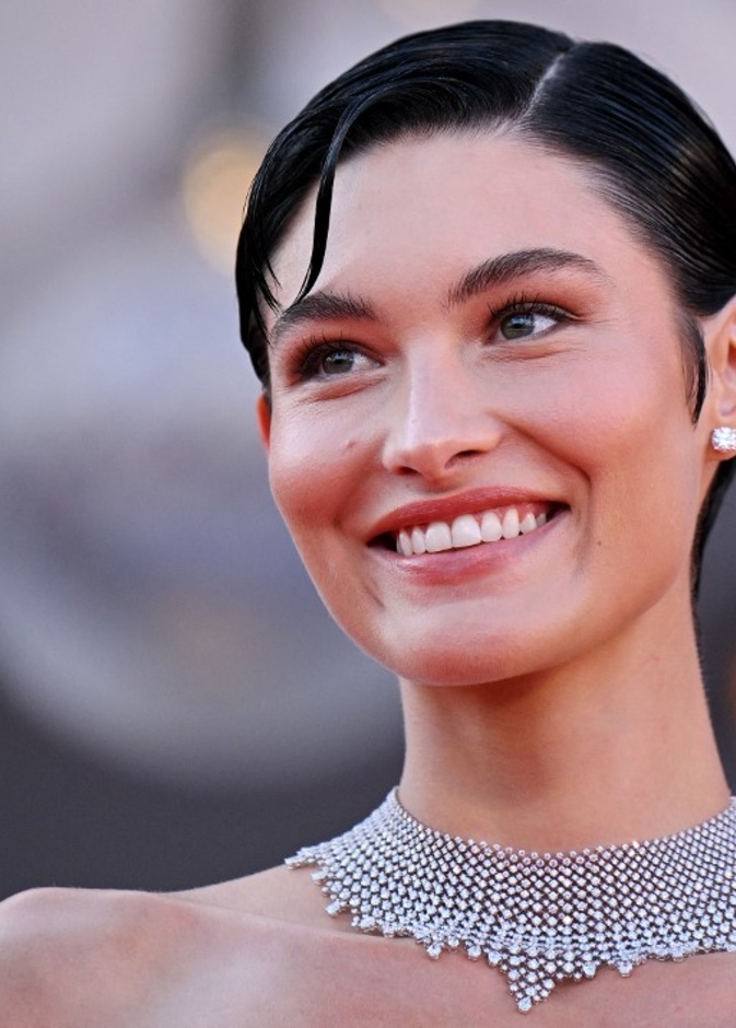 إطلالات جمالية ملفتة في حفل افتتاح مهرجان فينيسيا السينمائي 2022