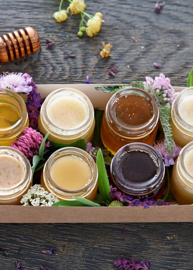 العسل انواع مختلفة وفوائد صحية عالية