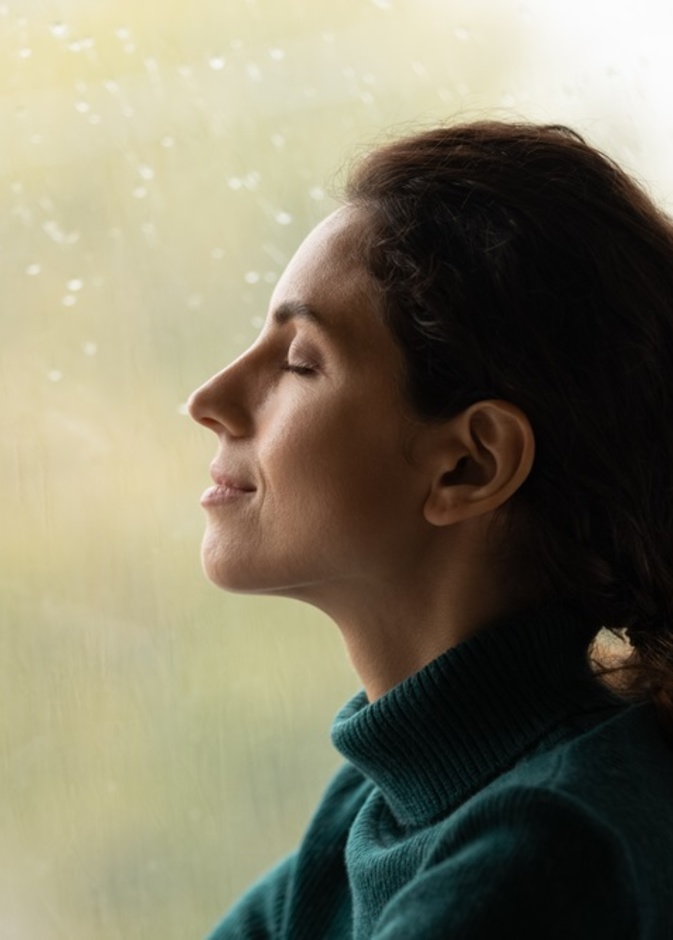 تخلصي من المشاعر السلبية باتباع هذه النصائح الفعالة