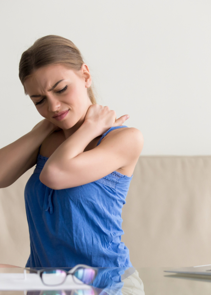 تمارين رياضية لتجنب الإصابة بالمشاكل الصحية الناجمة عن العمل من المنزل