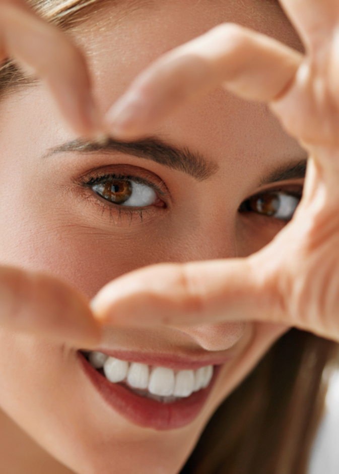 أطعمة تساعدك على تعزيز صحة العيون