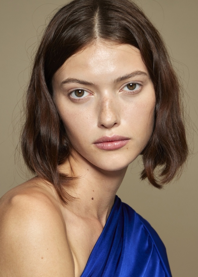 طريقة عمل كريم للحصول على بشرة فاتحة وشبابية