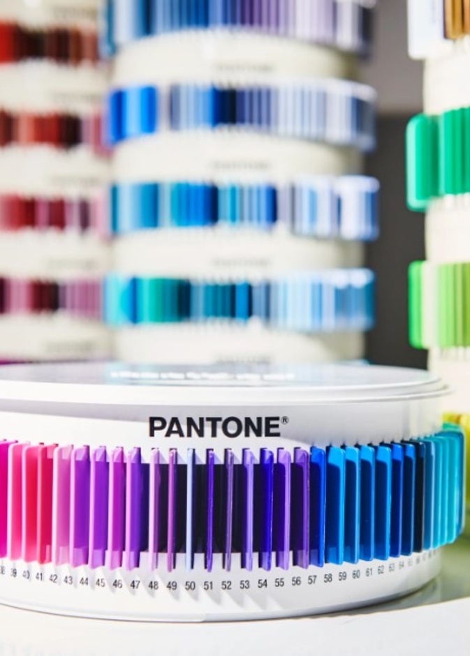 قولي لي ما هو برجك أقول لك أي لون تختارين