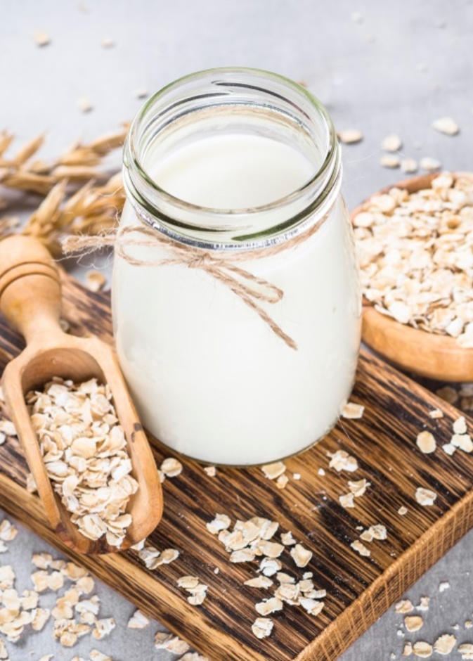 هل حليب الشوفان افضل من اصناف الحليب النباتية الاخرى