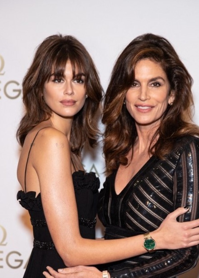قواسم جمالية تجمع ما بين سيندي كروفورد وابنتها كايا غربر وأهم نصائحهما للعناية بالبشرة