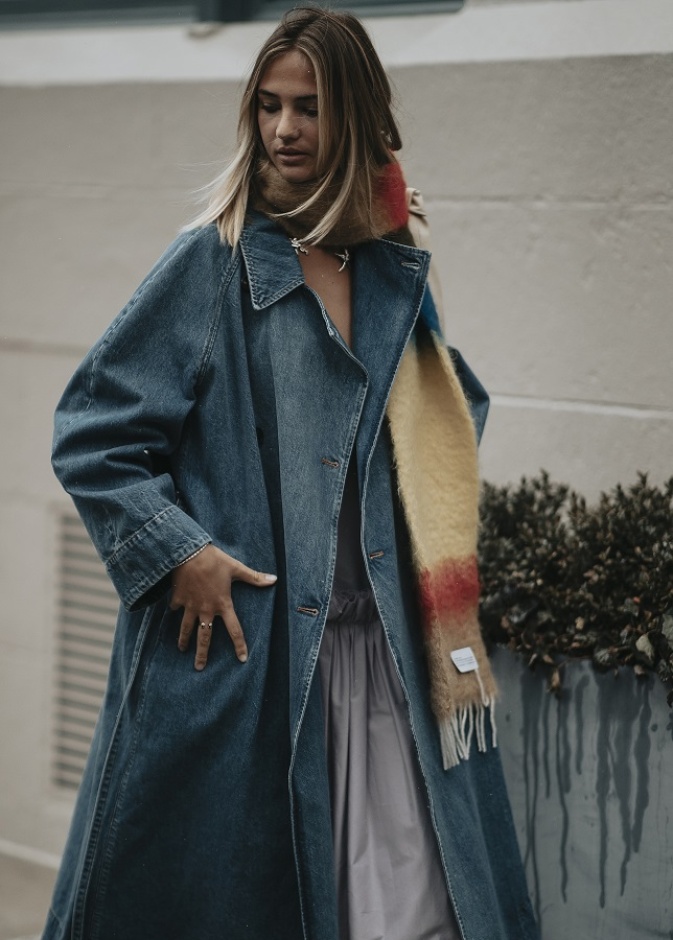 تنسيق الوشاح لإطلالات خريفية عصرية على الموضة بأسلوب Street style