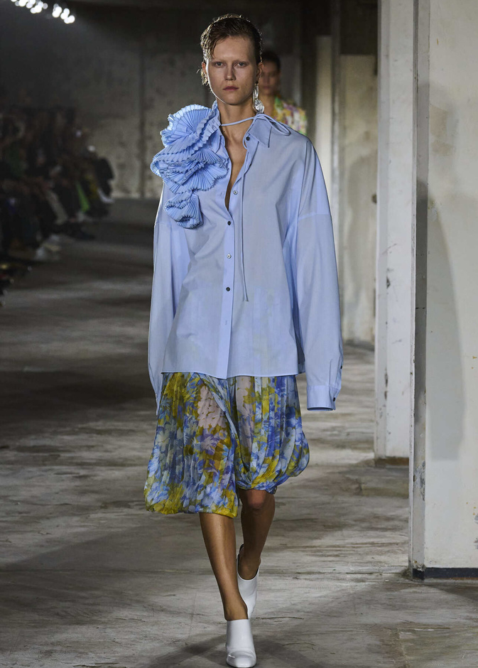 مجموعة Dries Van Noten لموسم ربيع وصيف 2023