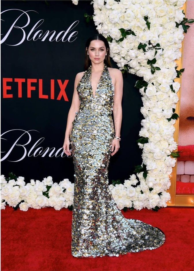 آنا دي أرماس في العرض الخاص لفيلم "Blonde"