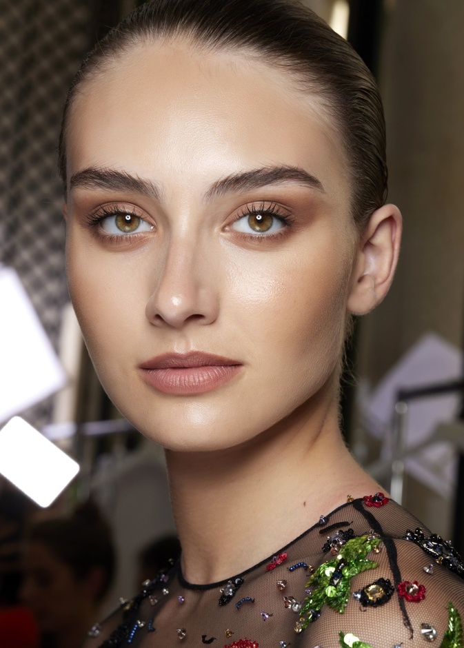 حيل لتقشير الجسم وإزالة الجلد الميت في المنزل