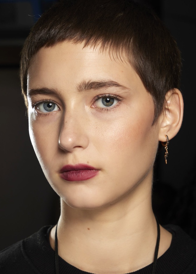 طريقة طبيعية فعالة اتبعيها للحصول على خدود وردية