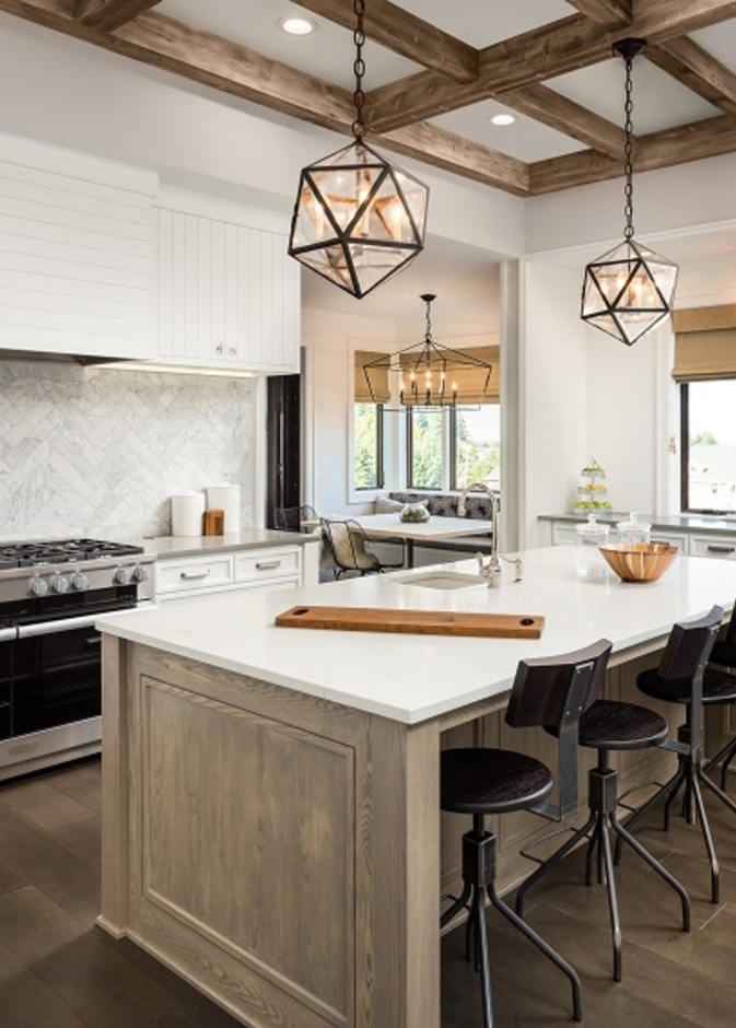 تعمل إضاءة البيان كقطعة ديكور جذاب تضفي إحساس مثالي بالشخصية لمطبخك