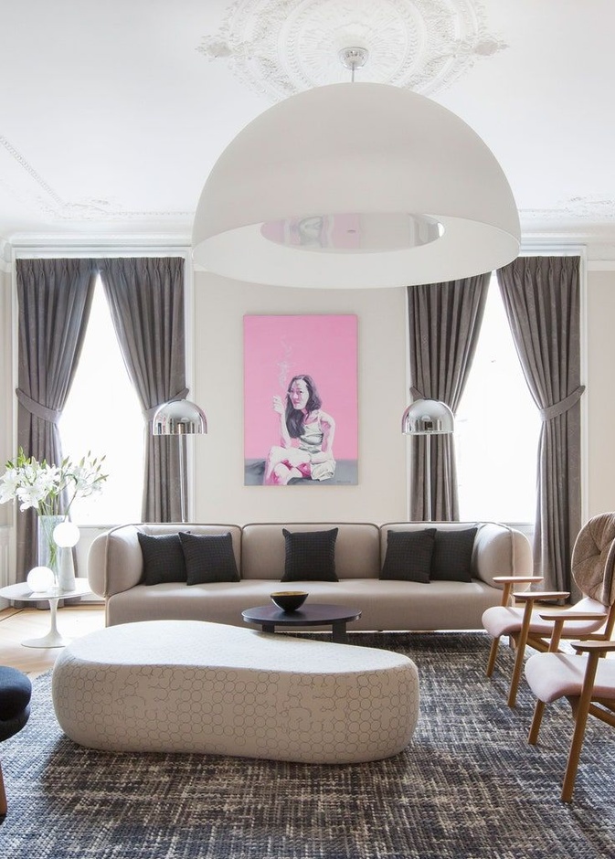 ديكور منزل يجمع أساليب تصميم مختلفة ومنسجمة