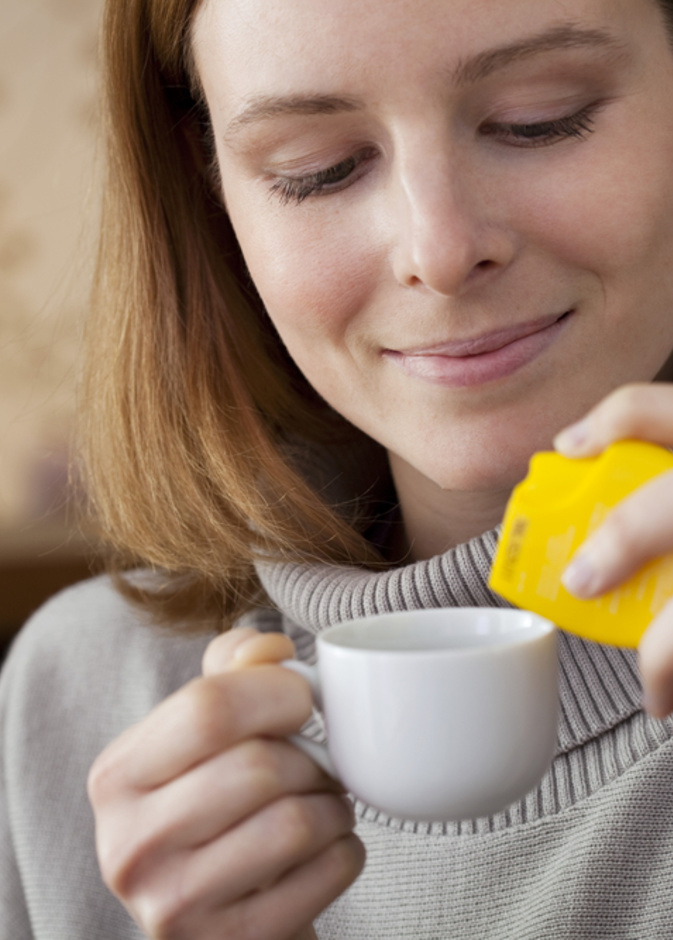 تعرفي على مخاطر المحليات الصناعية لتتجنبيها