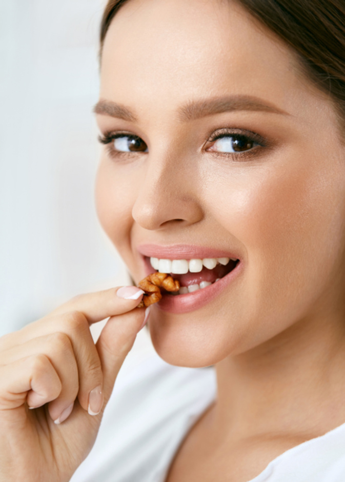 دراسة توضح فوائد الجوز في مختلف مراحل العمر