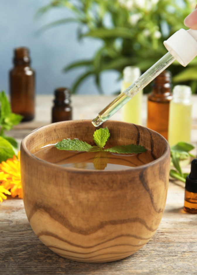 كيف تستفيدين من زيت النعناع وما فوائده لصحتك
