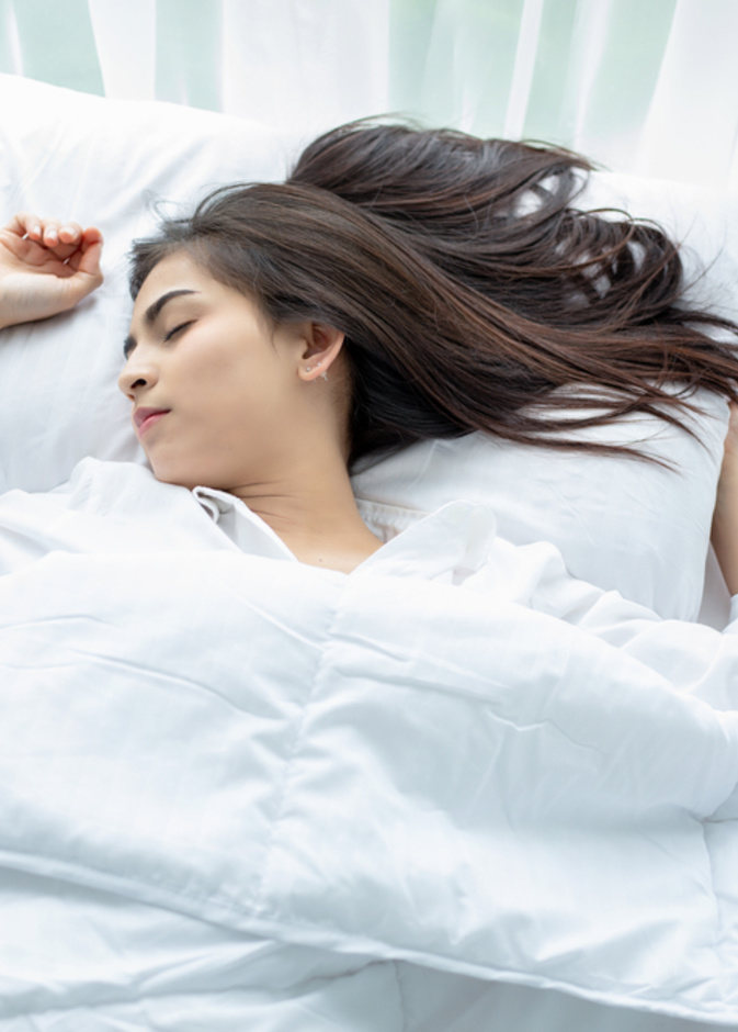 ماهي فوائد النوم على الظهر وأضراره