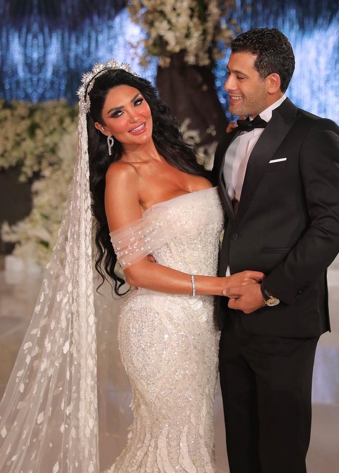 سالي عبد السلام وزوجها