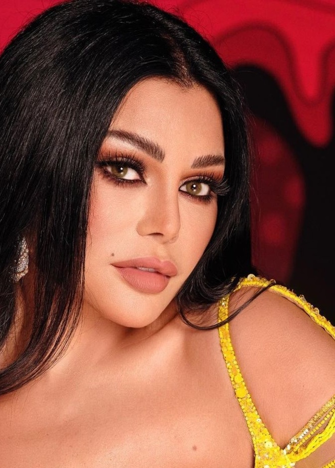 مكياج عيون مع حبات الستراس بانامل داني كامل