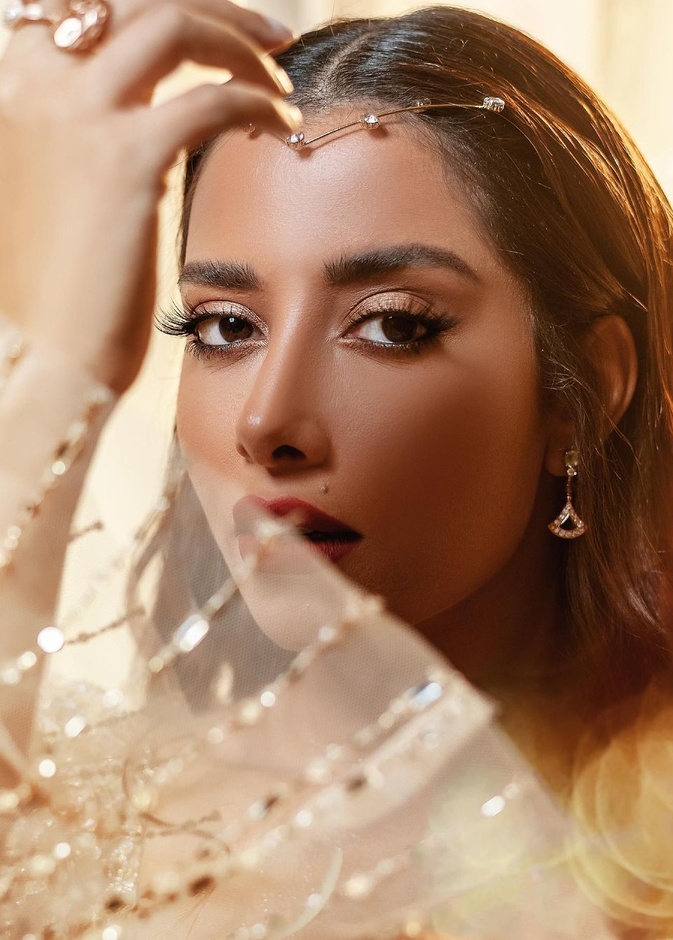 نجمات تحولّن الى ملهمات للشابات بإطلالاتهن الجمالية وتتصدرهن بلقيس فتحي