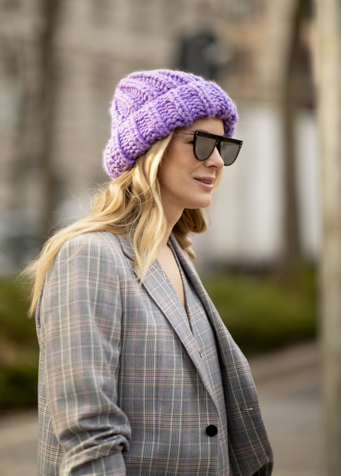 تنسيق قبعة الرأس الصوفية صيحة لافتة لخريف 2022 بأسلوب Street style