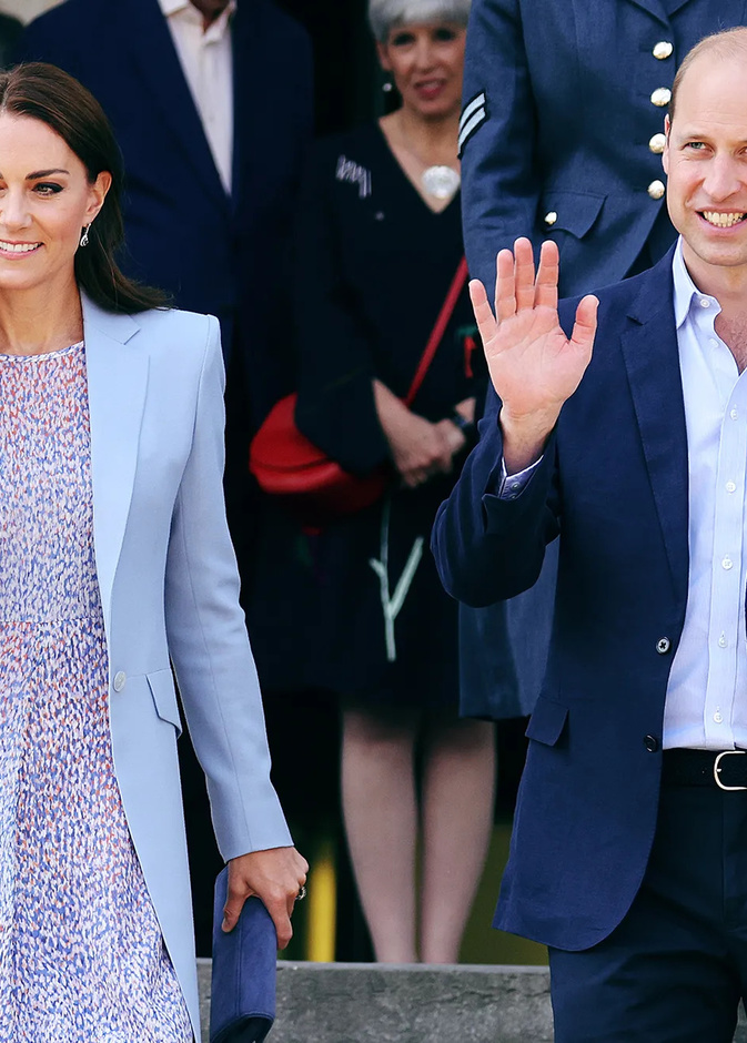 الأمير وليام وزوجته كيت ميدلتون الأكثر شعبية بين أفراد العائلة المالكة