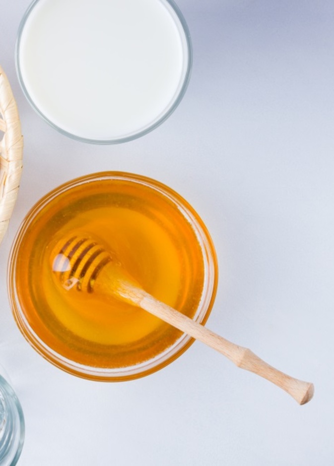 التمر والعسل مفيدان معا بشرط عدم الاكثار من تناولهما