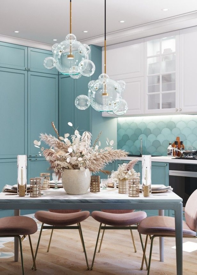 ديكور مطلبخ بالأزرق الباستيل ولمسات من الوردي