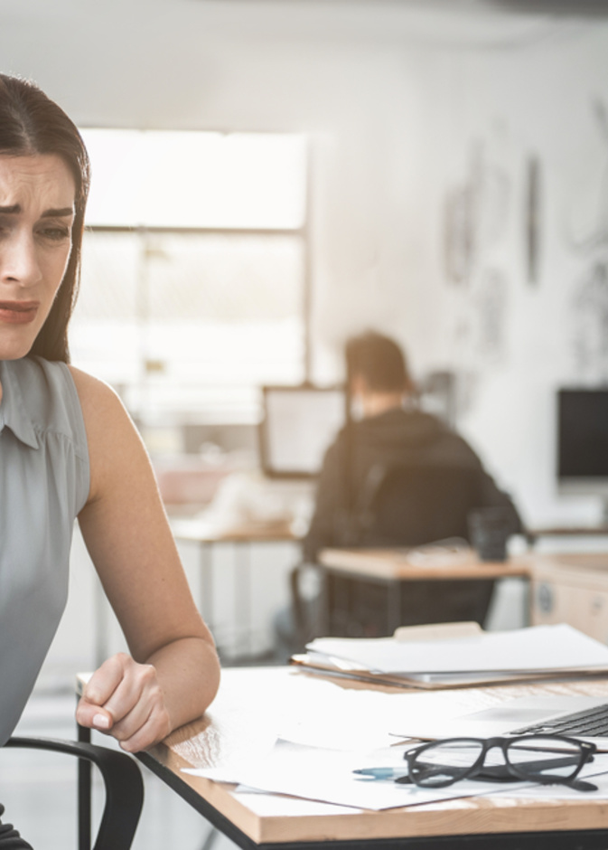  كيف يمكن أن يؤثر التوتر على صحة أسنان