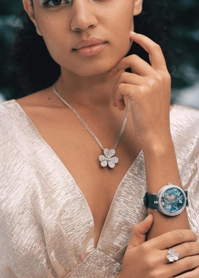 ساعة Van Cleef & Arpels