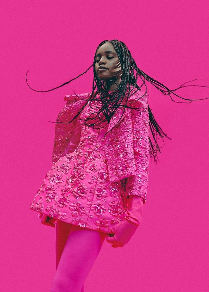 سيطر لون Hot Pink على الموضة خلال العام الماضي