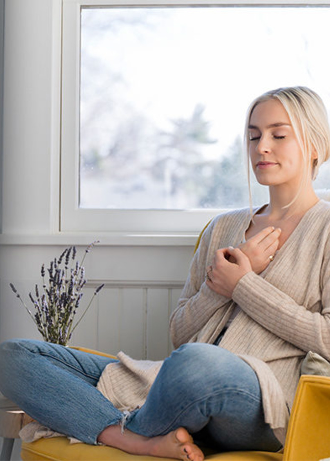 كيف يؤثر الصمت على شخصية المرأة؟