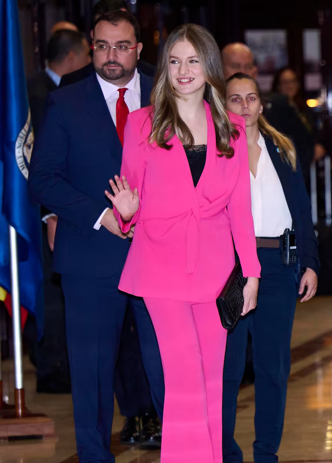 بمناسبة عيد ميلادها 17...تعرف على حقائق مثيرة للاهتمام عن حياة الأميرة ليونور