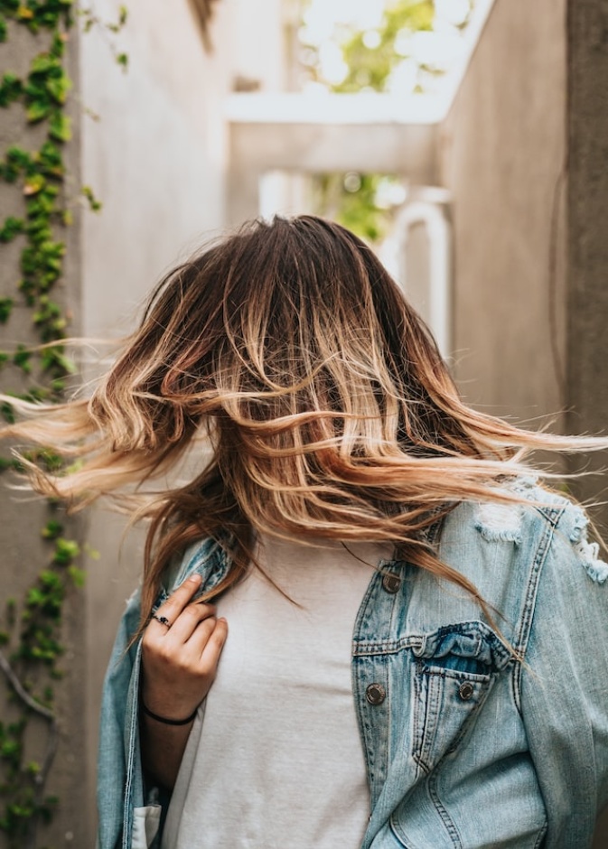 نصائح ذهبية لا بد من اتباعها لصبغ الشعر في المنزل