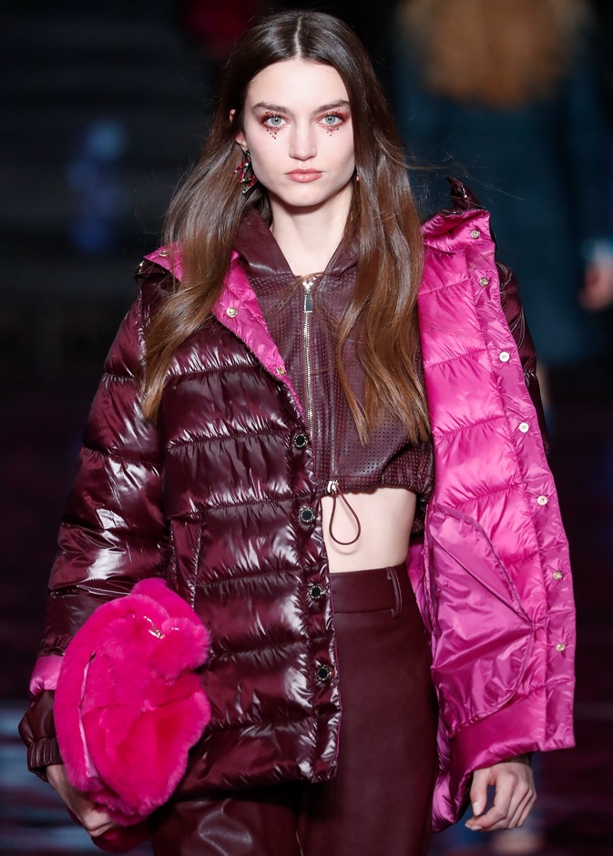 هكذا ترتدين الجاكيت المنفوخ أو الـ Puffer Jacket دون أن تتكبدي عناء تنظيفه