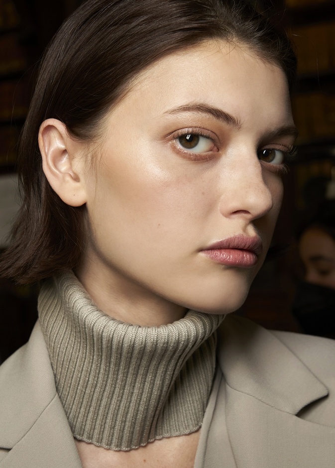 كيف تحاربين تدلي الجفون