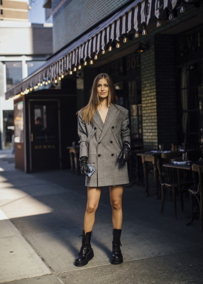 البلايزر صيحة مستمرة بتنسيقات عصرية تناسب إطلالات خريف 2022