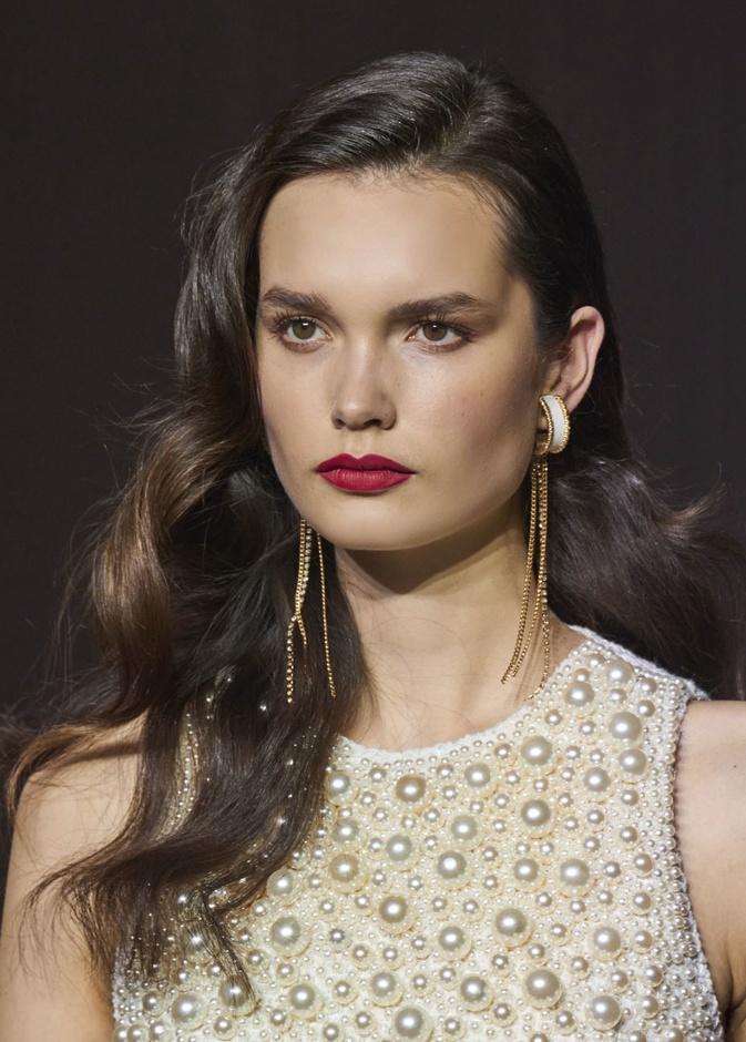 طريقة تطبيق مكياج سهرة لتكبير العيون بشكل جذاب