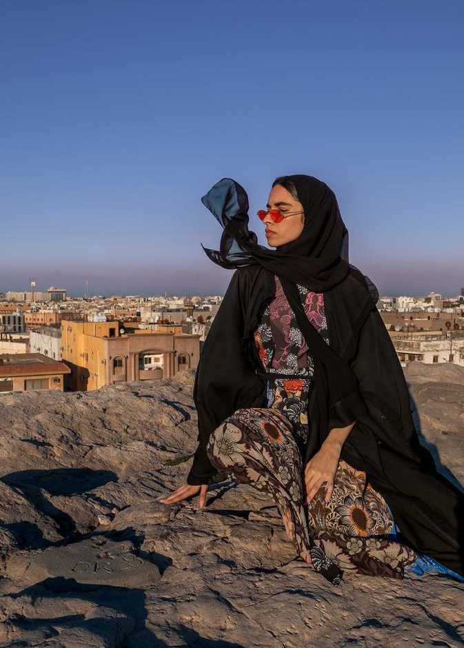 الفنانة والمعمارية السعودية ساره المداح